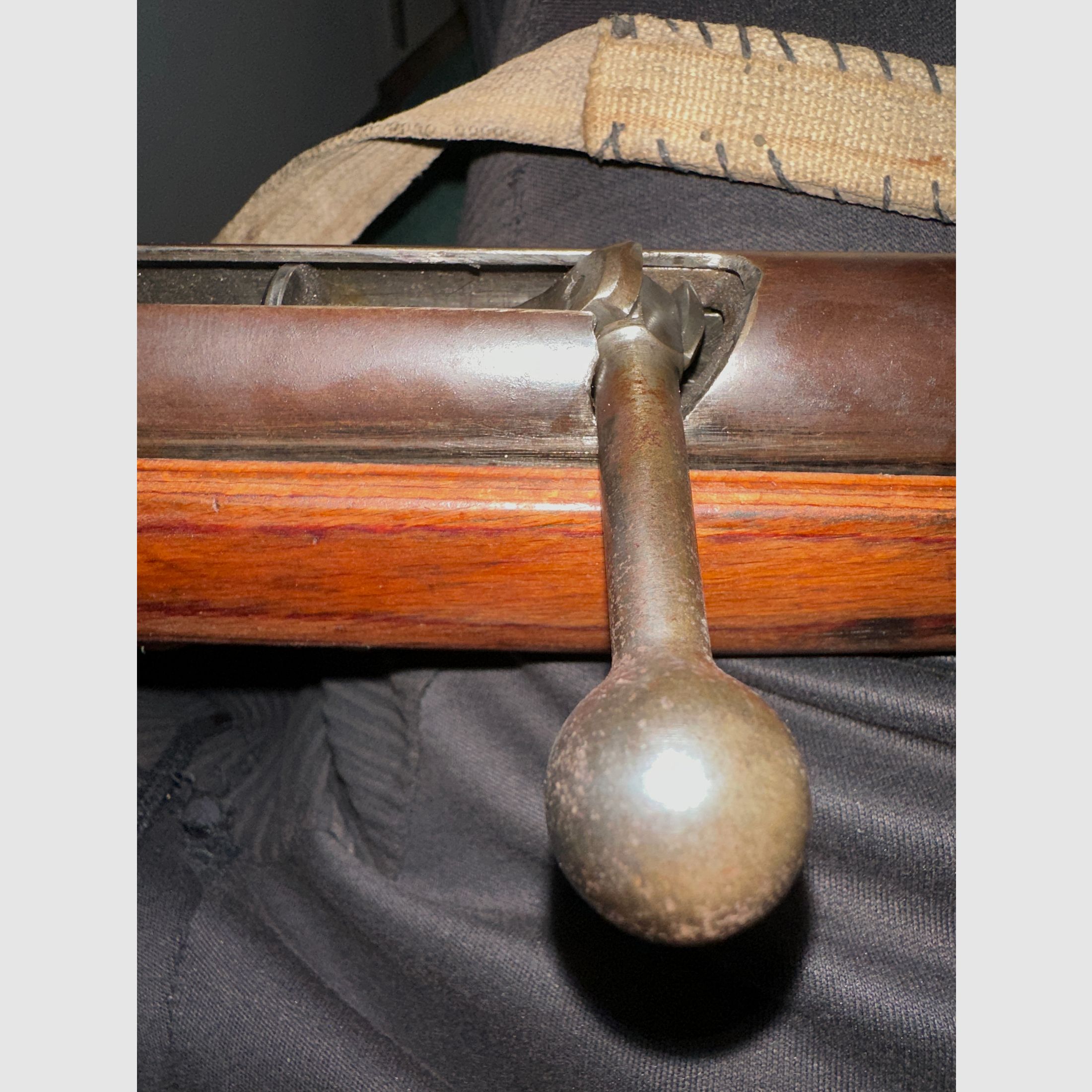 Carabine à air comprimé Haenel Sportmodell 49 a avec un chargeur de 8 coups