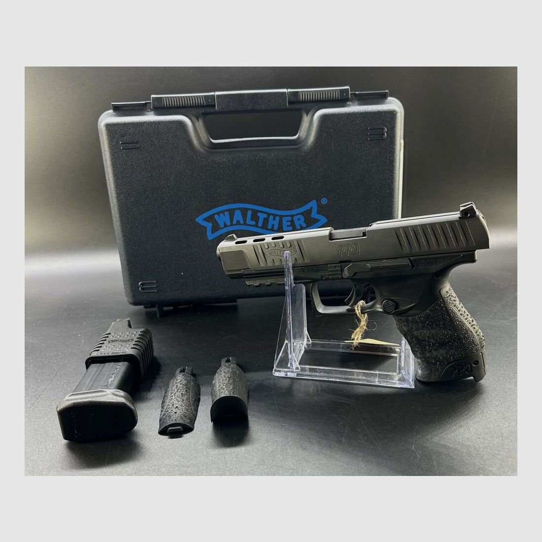 Arme de démonstration Walther pistolet semi-automatique PPQ M2B Navy 9x19 PS 4,6" 15R17R IN 9mmLuger