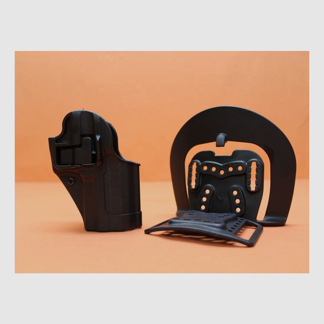 Blackhawk Blackhawk Holster SERPA CQC Concealment schwarz RH Heckler&Koch P30 Full Size (410517BK-R)