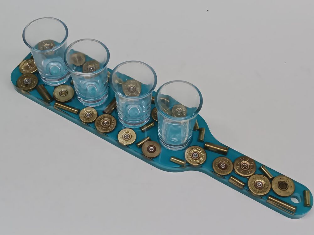 Tabla de servicio de schnaps club de tiradores