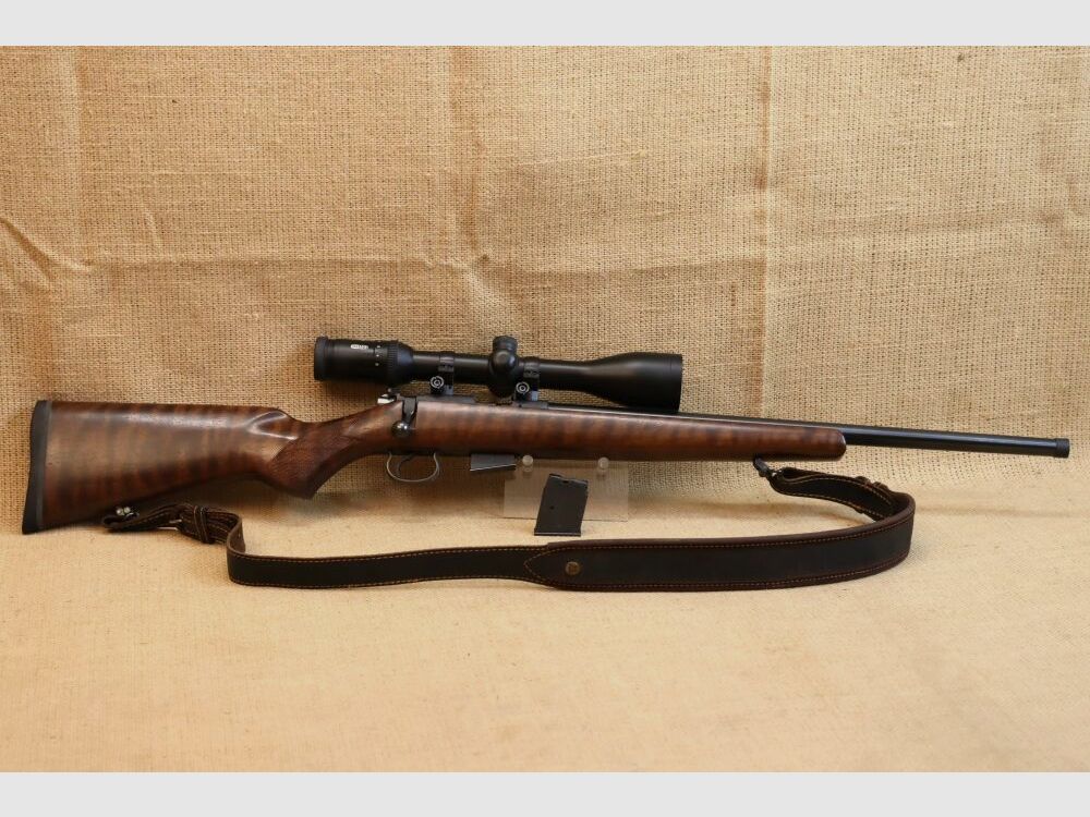 CZ Mod. 452-2E American Kal. .17HMR, inkl. Meopta Artemis mit Leuchabsehen.