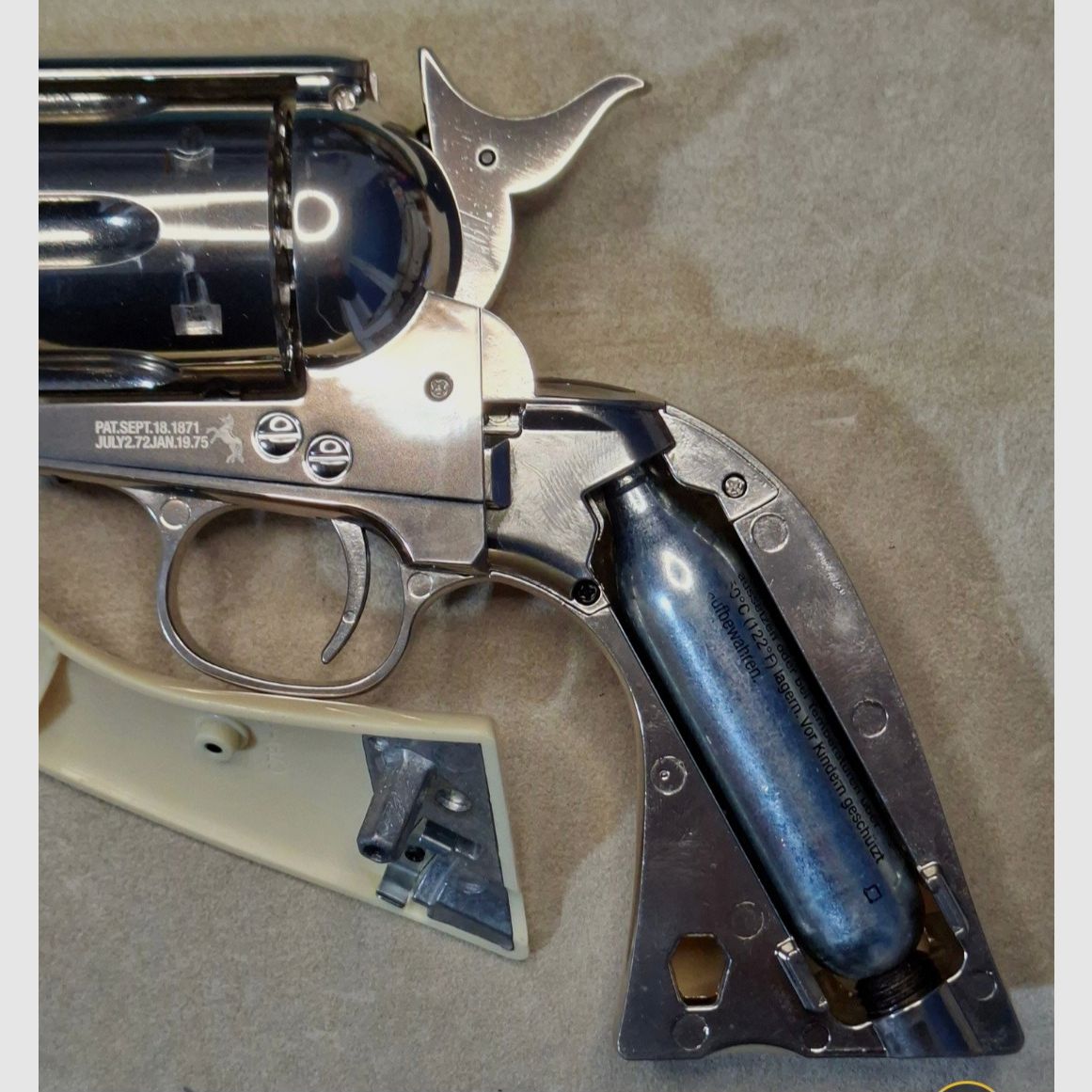 !!! Als nieuw!!! Colt SAA . 45, volmetaal, nikkelafwerking, 5,5", kal. 4,5mm Co², P18!