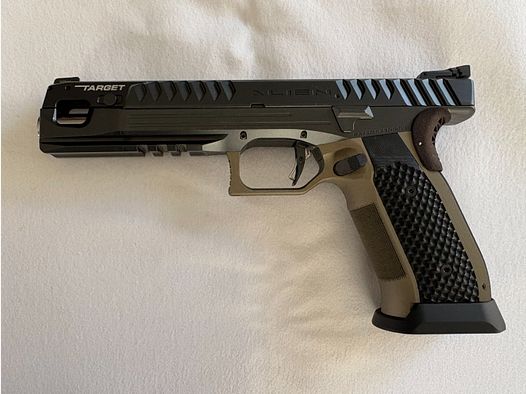 Alien Target 6" Laugo Arms mit Zubehör 