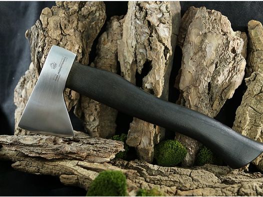 PUMA hunting hut axe