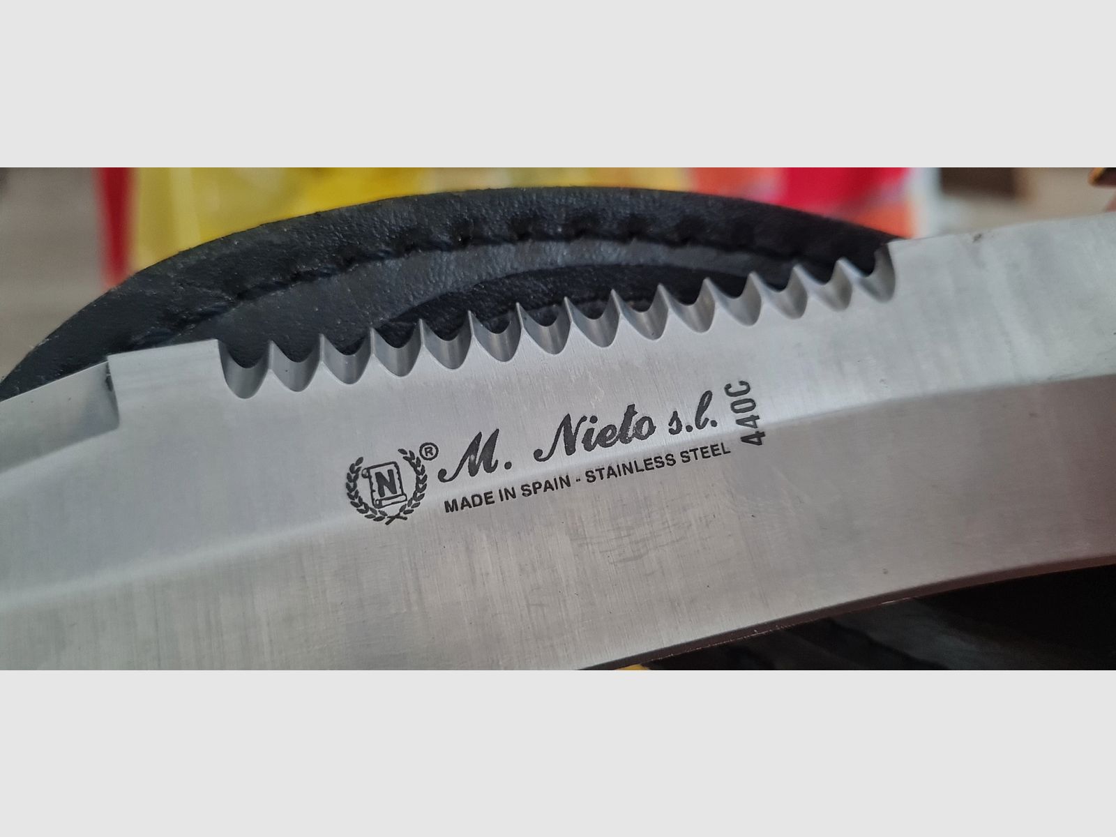 Set di coltelli da caccia con due coltelli