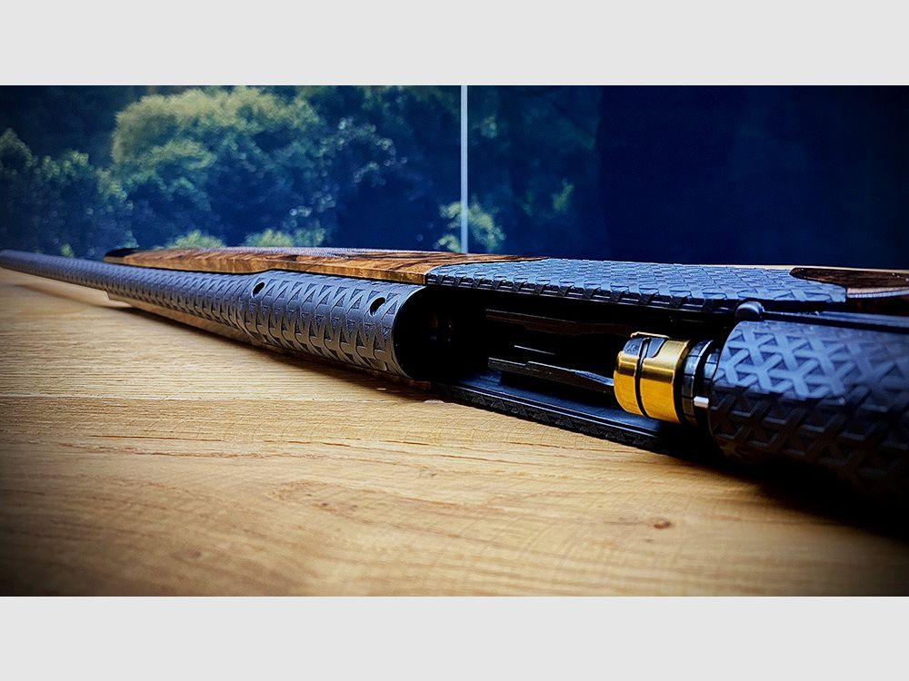 Blaser R8 Custom Grade 2 / HK 10 / Abzug vergoldet / .308 Win / Volltexturierung / TRAUMWAFFE