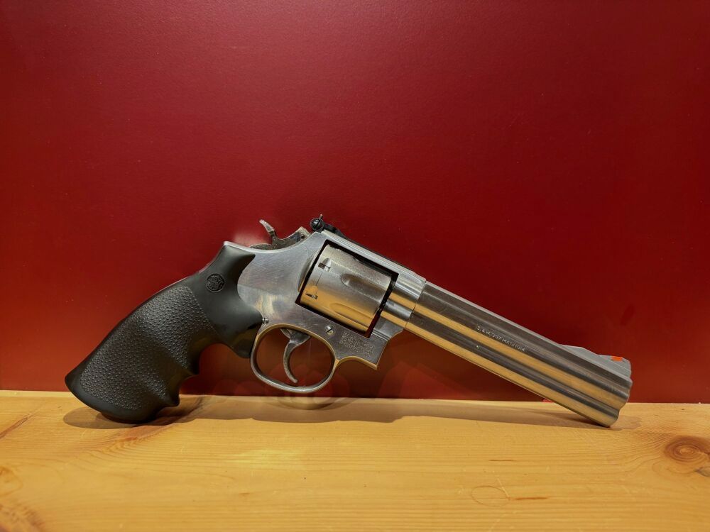 Smith & Wesson 686