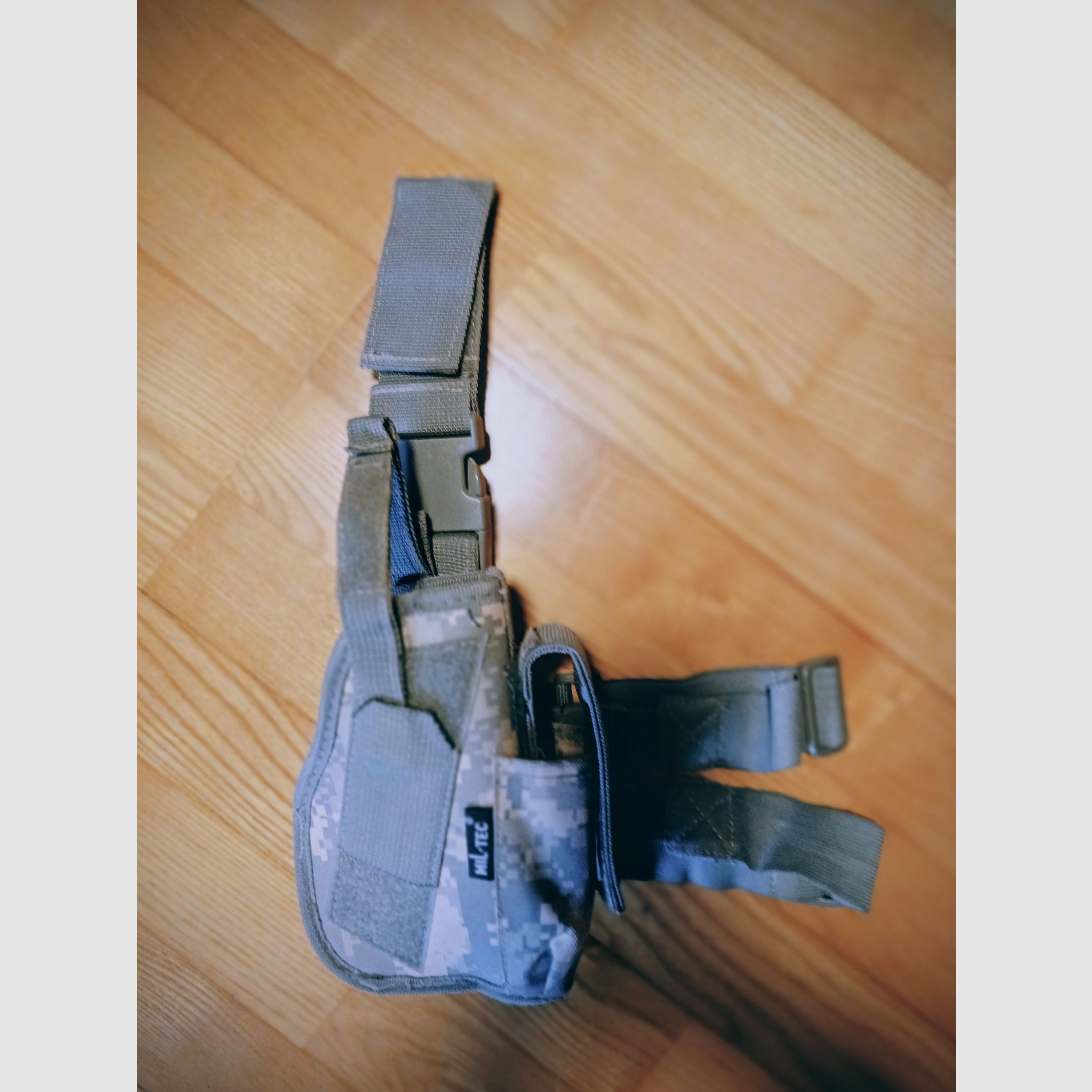 Tactical Combat Vest (SWAT Vest)