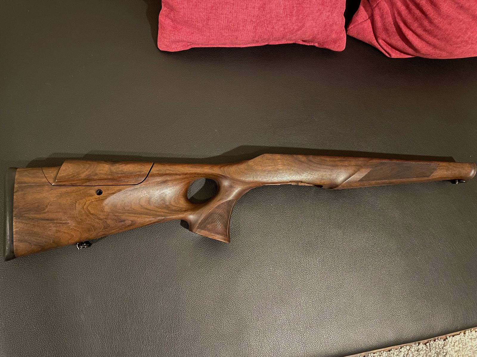Blaser R8 Holz Lochschaft HK4 Nussbaum Handgeschäftet 