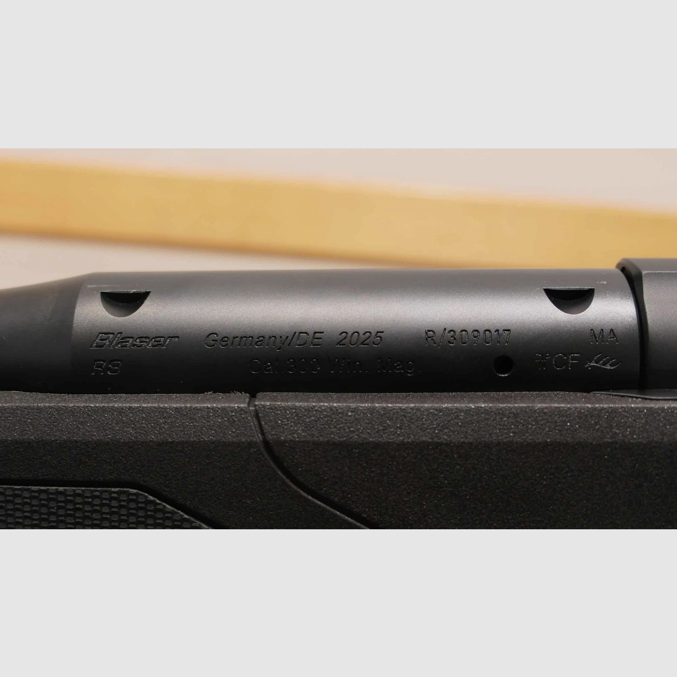 Jagdbüchse Blaser R8 Professional 2.0 + Schaft cal 8X68S, Bild 8 von 8