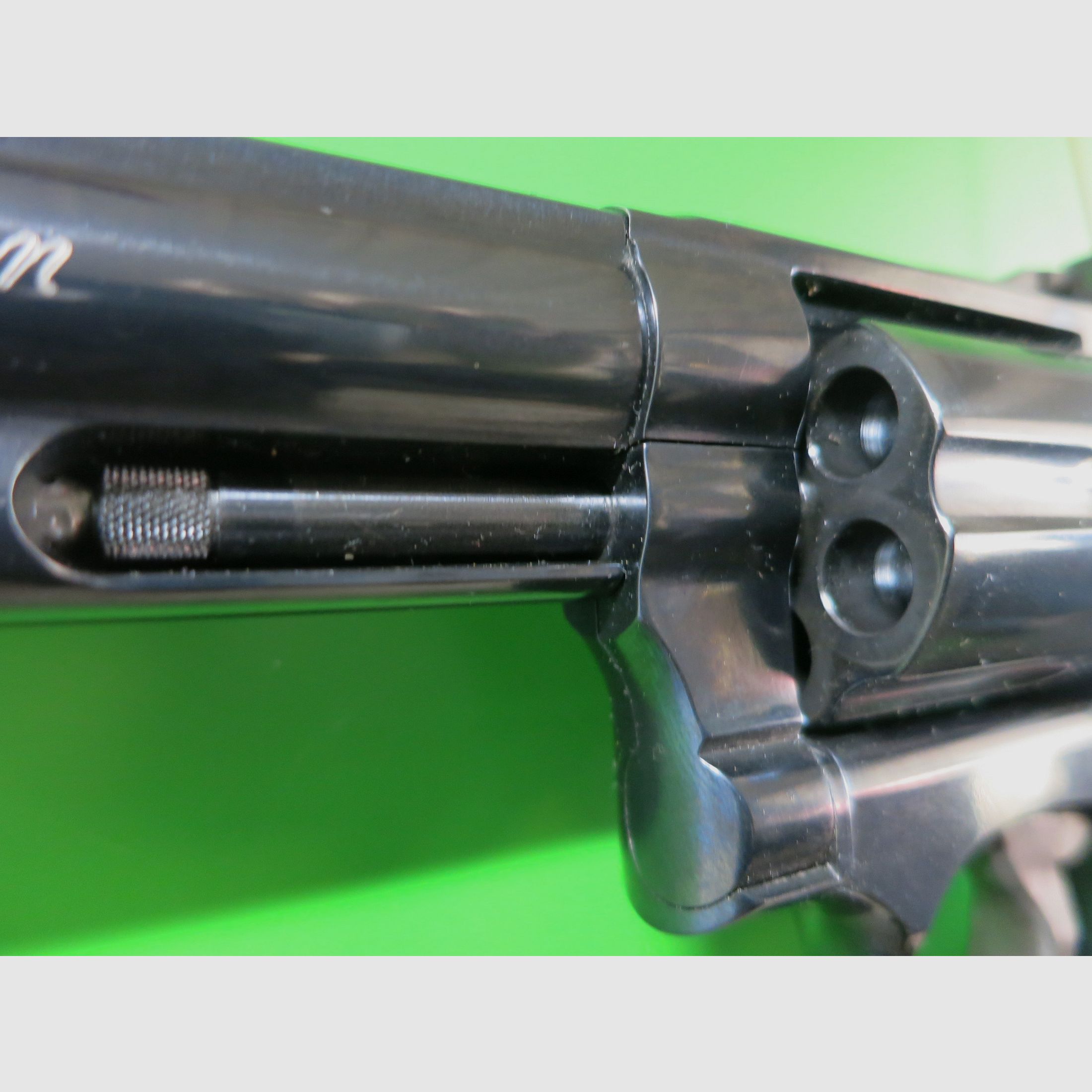 Revolver SMITH & WESSON Model 586-5, Target Champion 6", Cal. 38/357 Mag, Royal Blue #33-