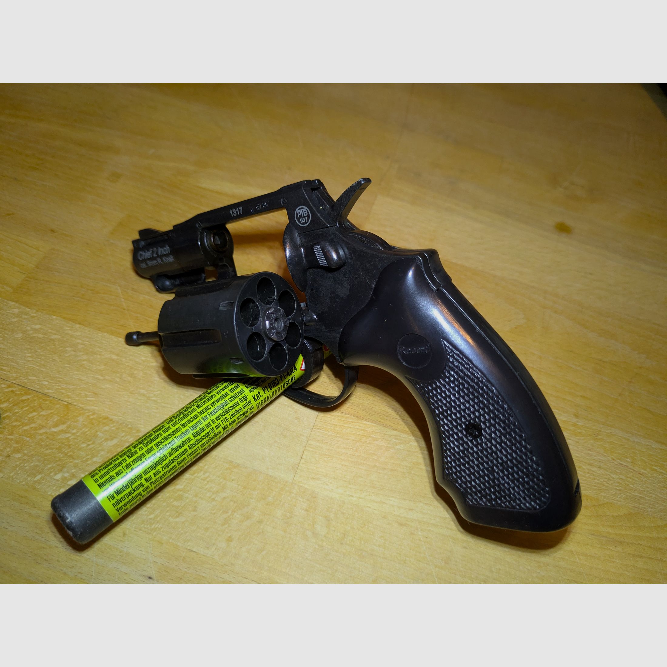 Record Chief 2 Zoll Kal. 9 mm R.K. schwarz