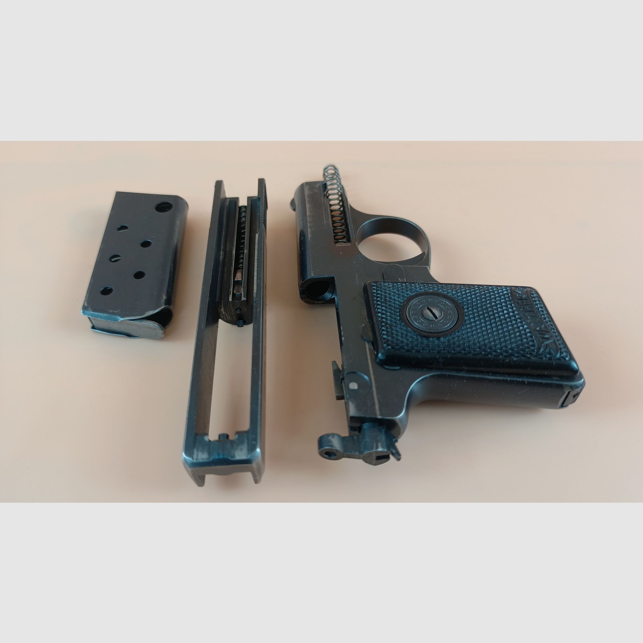 Walther modèle 9, Mod. 9, Type II, Zella-Mehlis, cal. 6,35 mm Browning *avec étui*