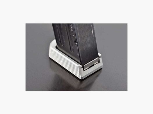 Armanov MPSSF Magazinbodenplatte -2 Schuss MaXXXgrip für Tanfoglio Stock II, III, Farbe: Rot, Größe: Kleiner Rahmen