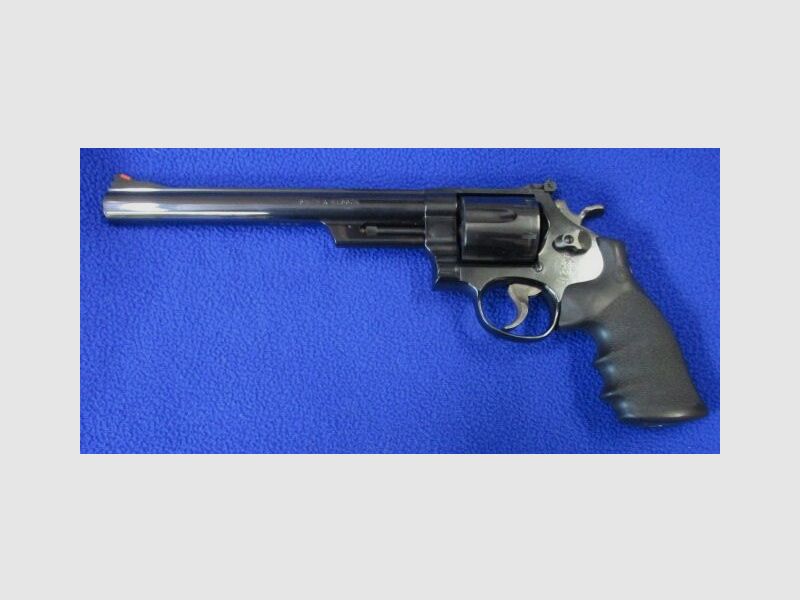 Revolver Smith & Wesson Mod. 29-6 in 8 3/8" mit Hogue Griff 29
