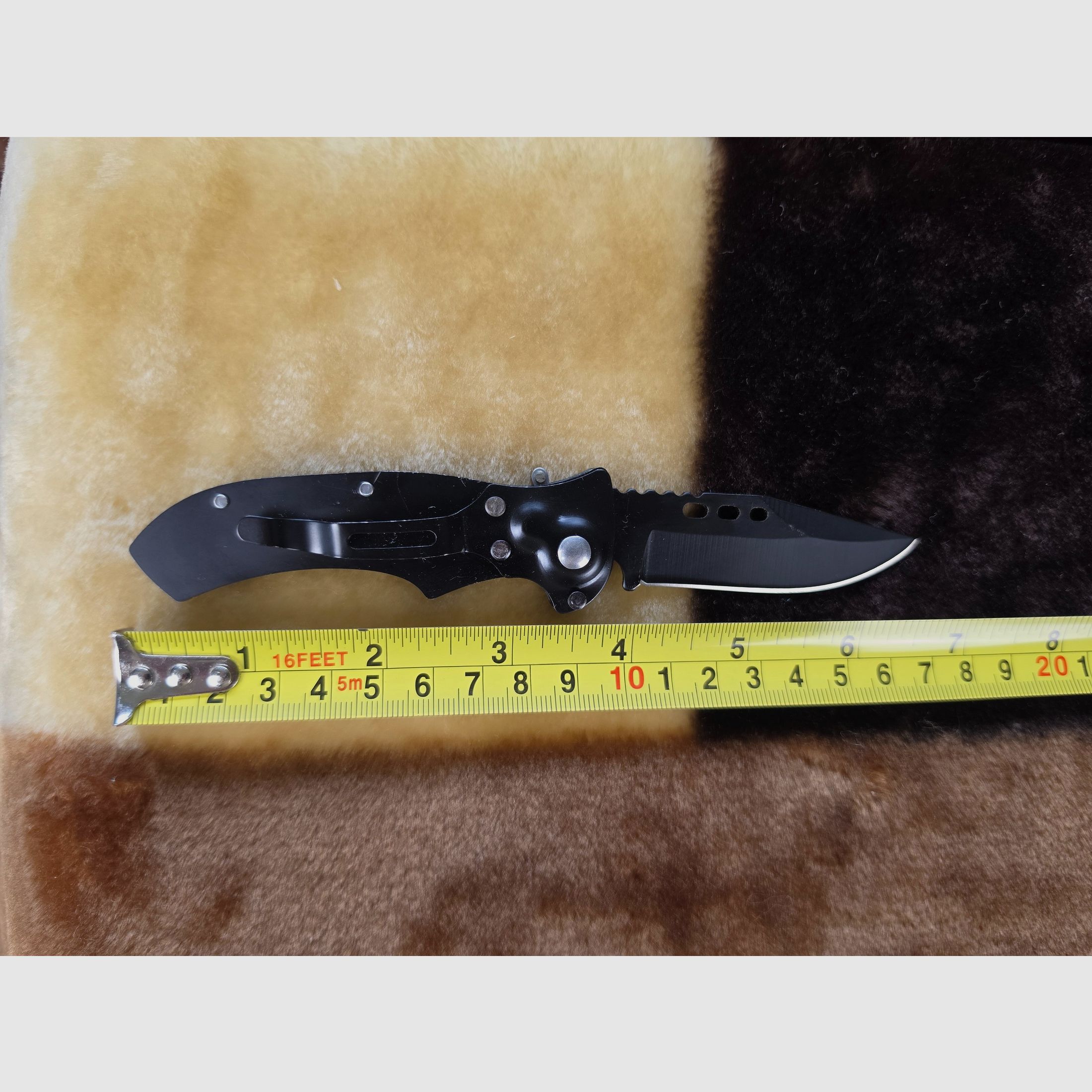 Kompaktes Taktisches Einhand-Klappmesser (Schwarz) mit Gürtelclip & Teilsägeschliff, Bild 4 von 5