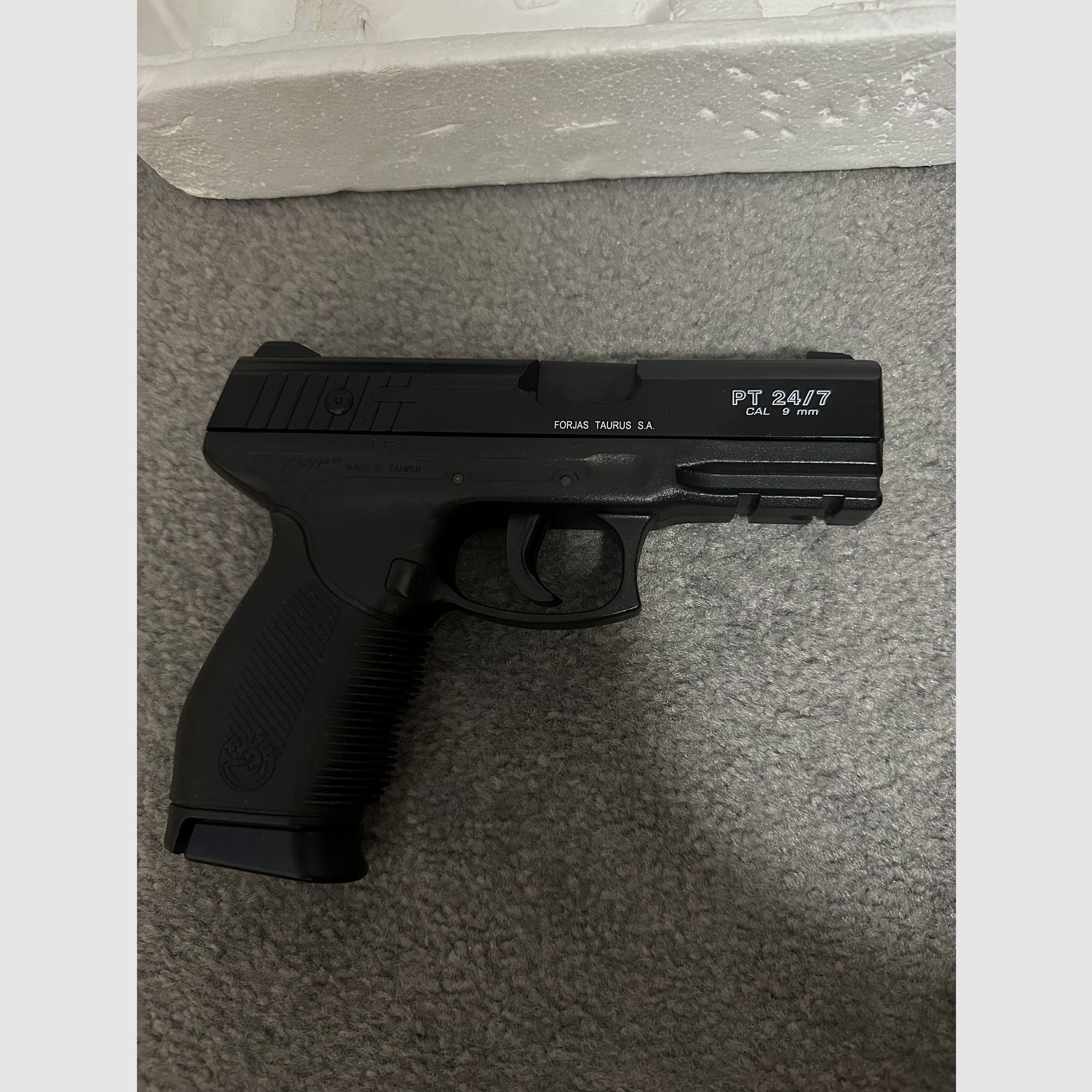 Taurus Pt 24/7 Softair