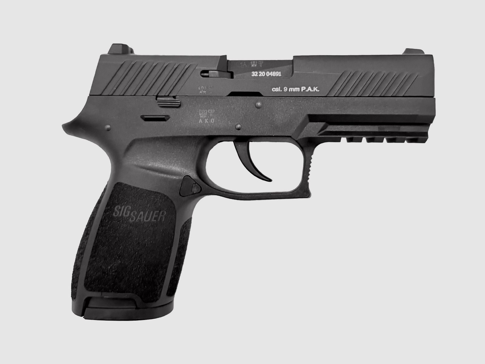 Sig Sauer P320 blank firing pistol 9mm P.A.K. black - as new