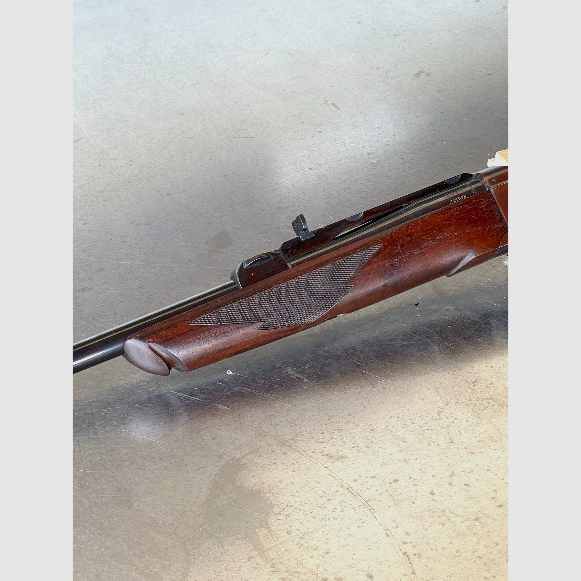Ruger No.1 .243 Win. Rifle de caída