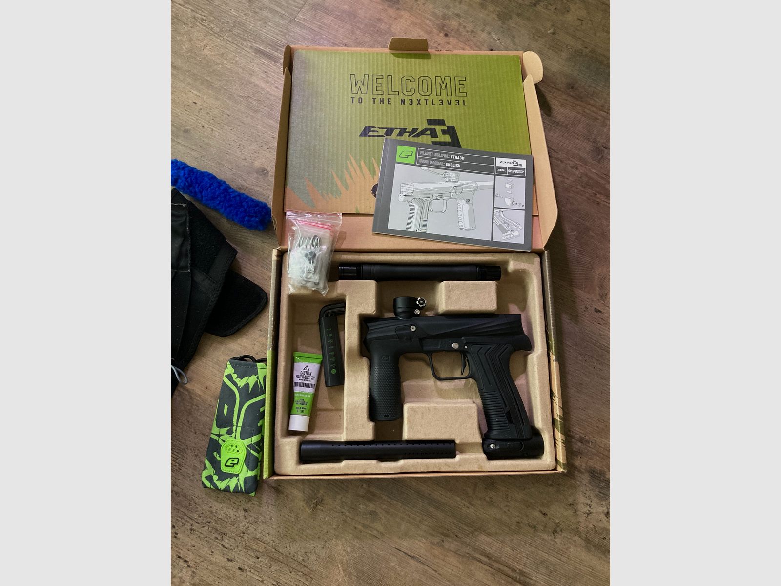 Marcador de paintball ETHA 3 con accesorios