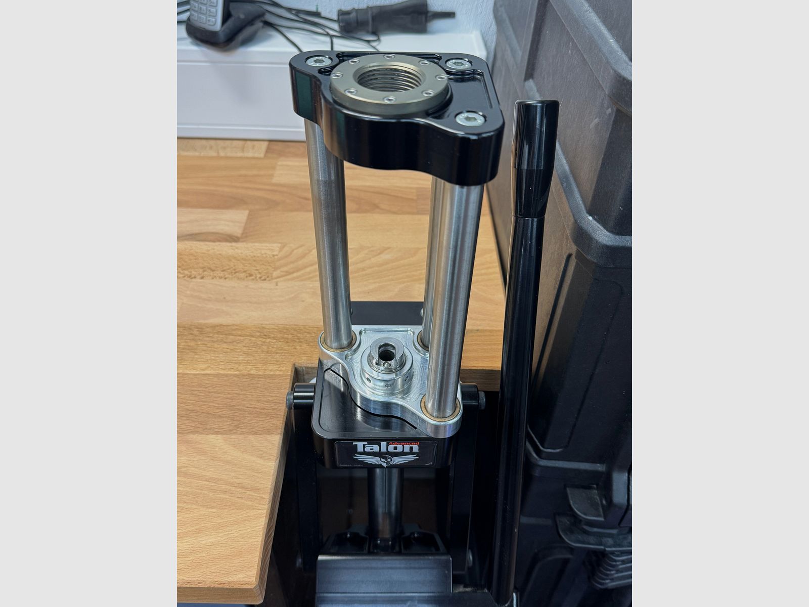 Talon Advance Presse