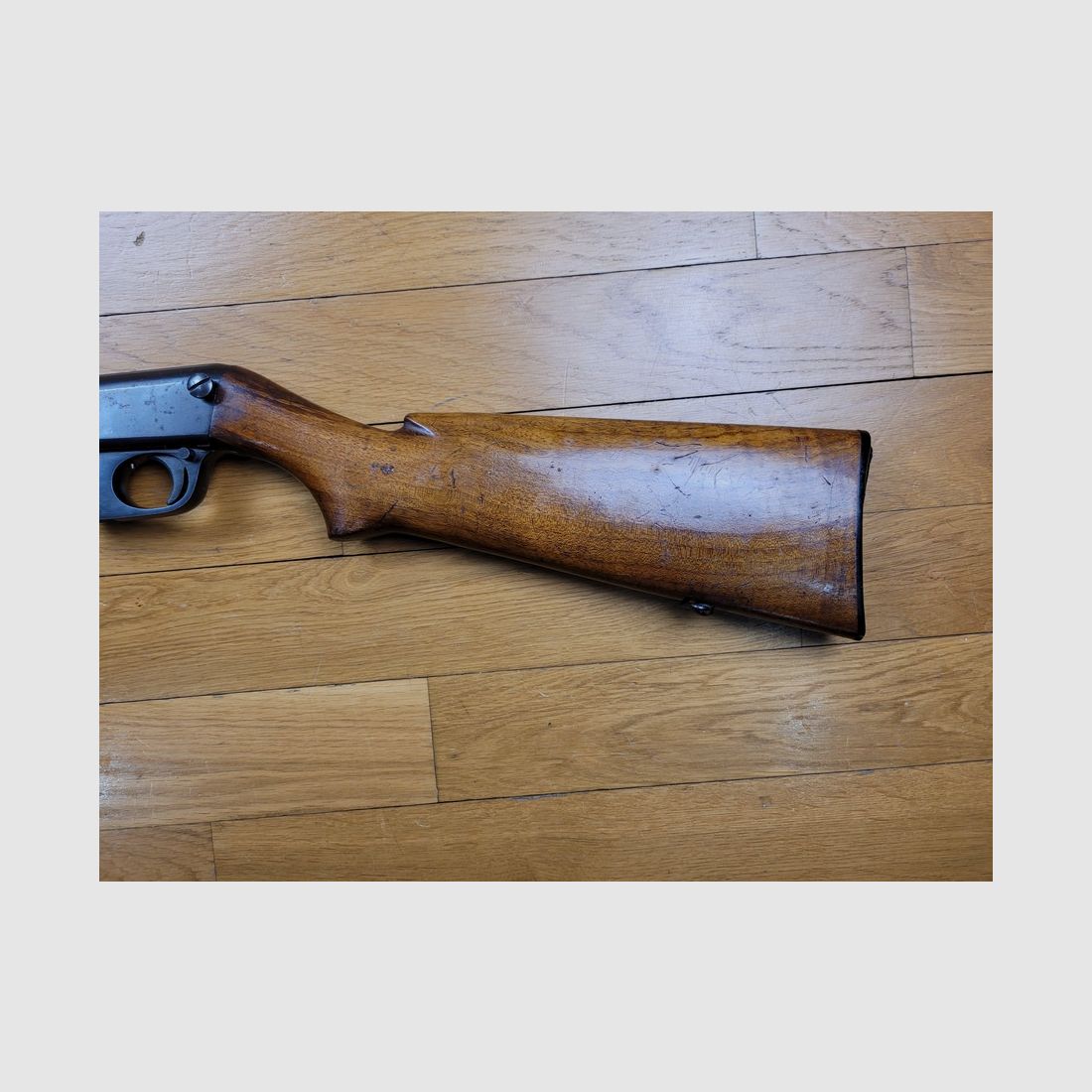 Schöne Selbstladebüchse Unique V49 – .22LR – Magazin – Waffenfabrik der Pyrenäen – Hendaye – TBE, Bild 4 von 13