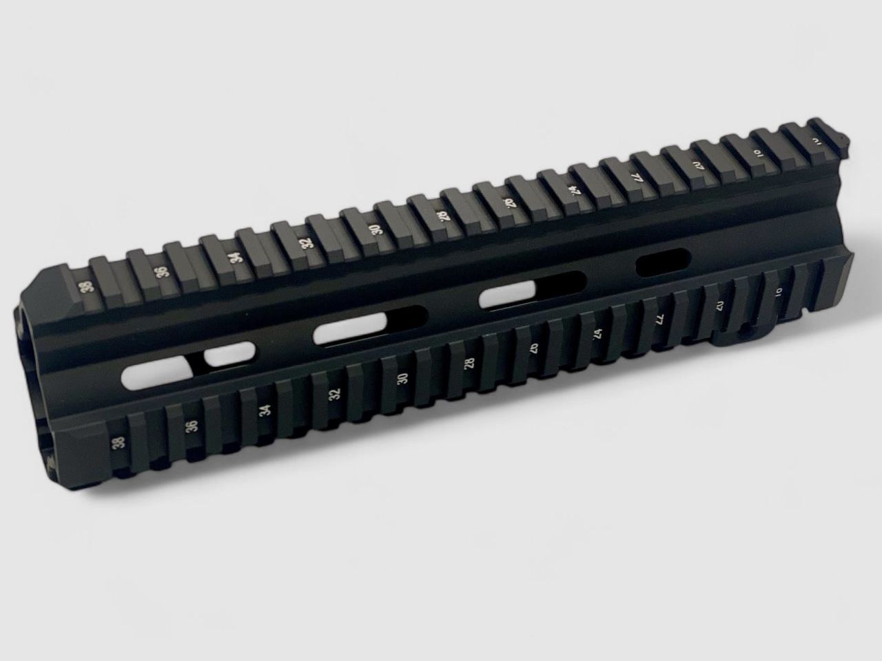Heckler & Koch HK416F / MR223 Picatinny Garde-main