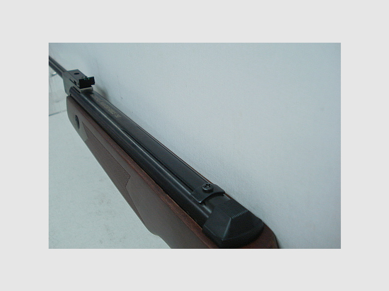 Hunter Force 750 Kal.4,50mm - inkl 4x32 ZF, Mikrometervisier