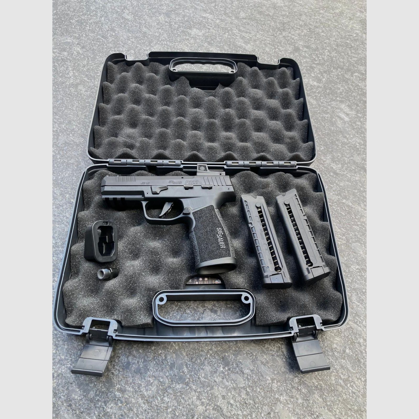 Sig Sauer 322 OR Kaliber .22lr + Romeo Zero Elite 1x30