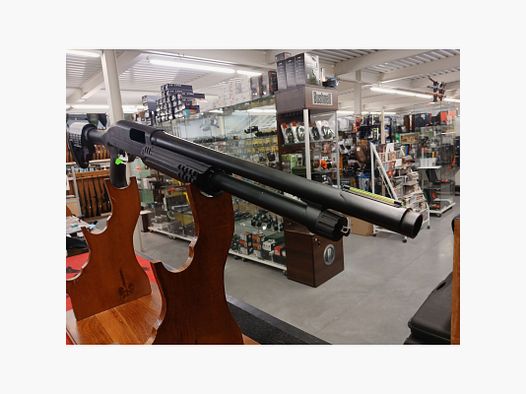 Winchester SXP Defender 12x76 usato
