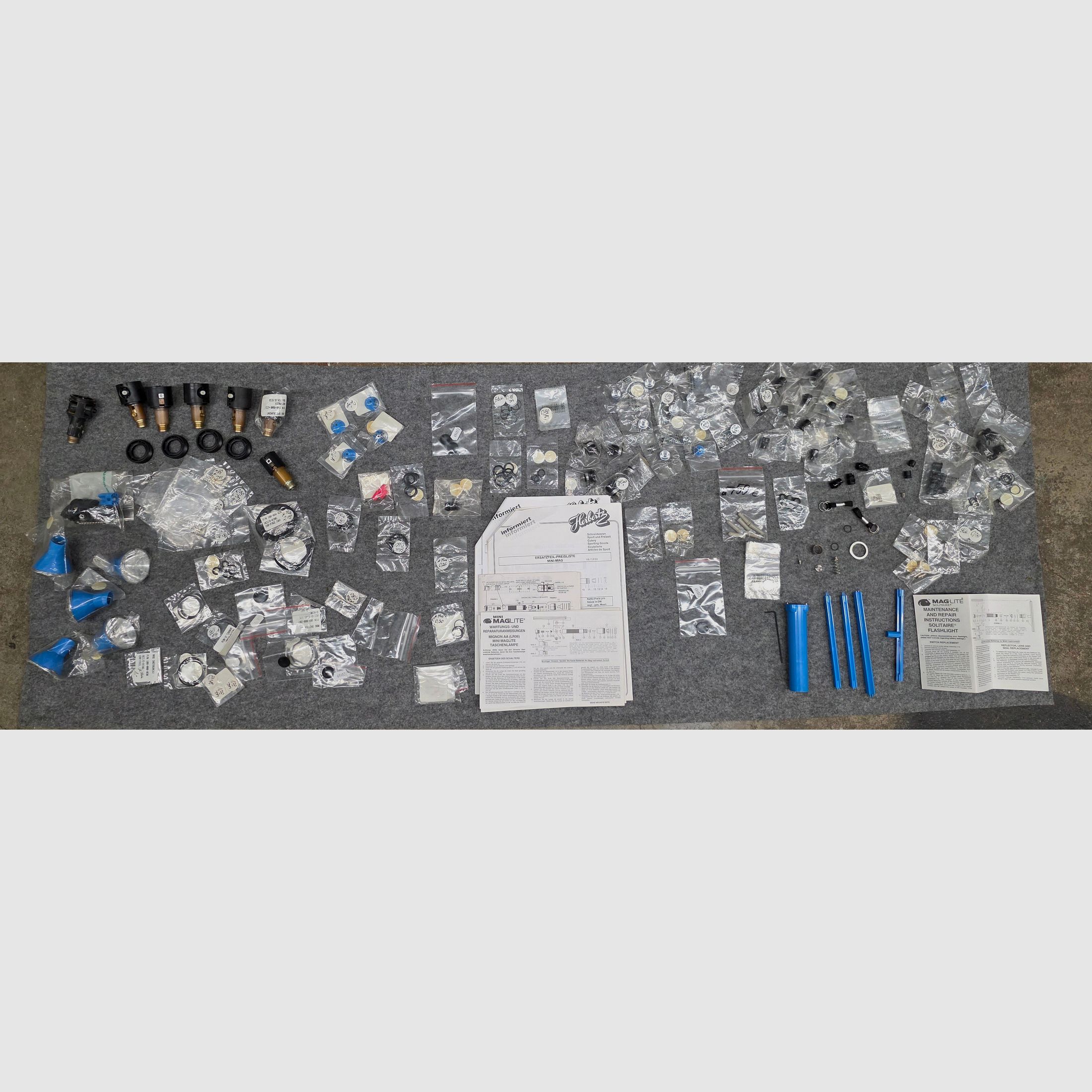 Sehr großes Konvolut Maglite Lampen Ersatzteile alles neu Mini C Zell D Zell, Bild 1 von 5