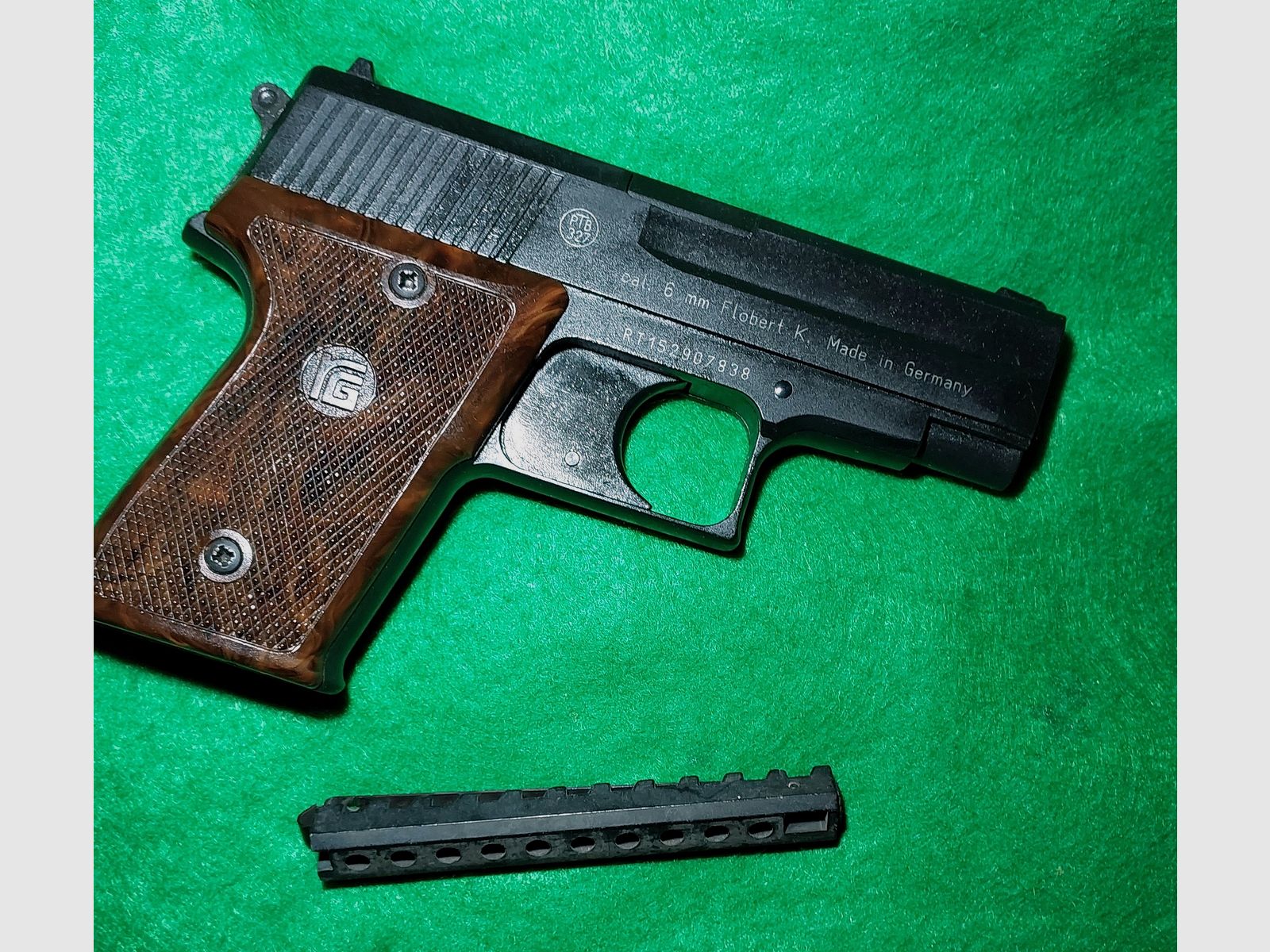 Röhm RG 300 Schreckschuss Pistole Kal. 6mm Flobert