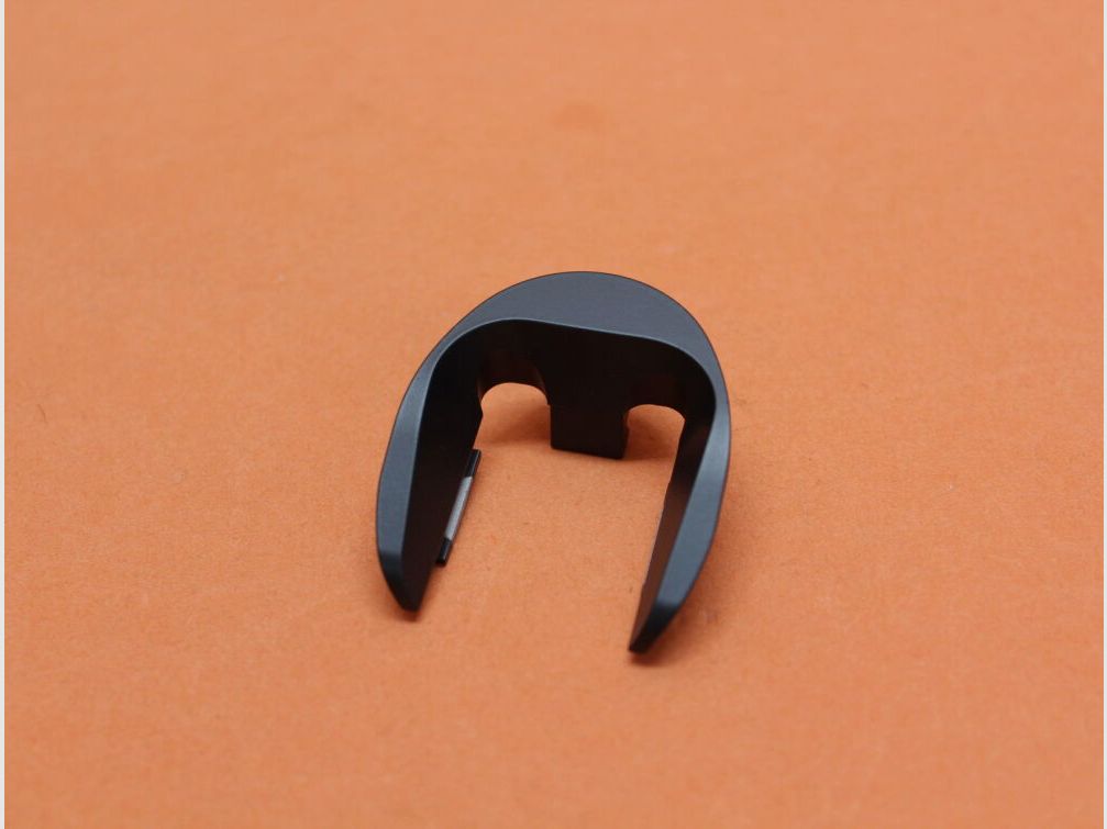 SIG Sauer SIG Sauer P226: SIG Sauer P226: Magazine funnel (34226555) black aluminum and clamp (34226382) blued