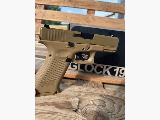 Glock 19X Tan GBB und m9 