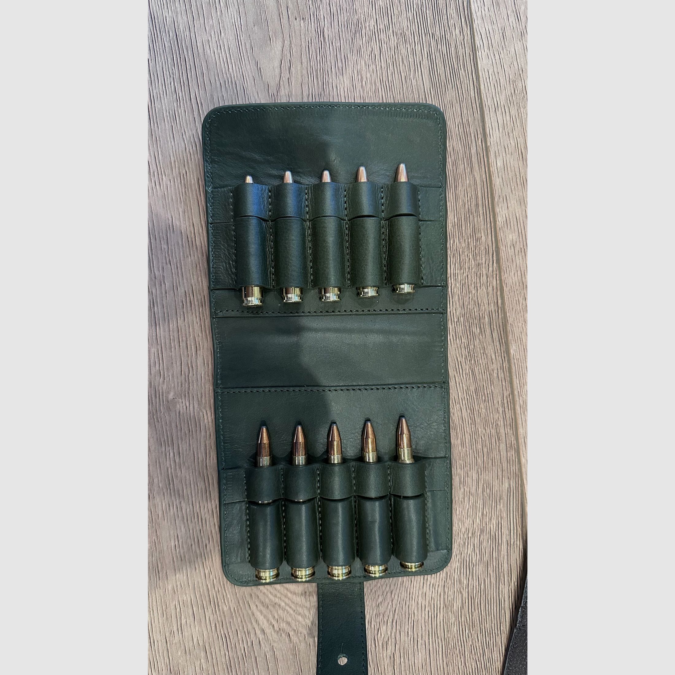 - Memburu - Patronenetui Etui Patronentasche Ledertasche Munitionstasche 