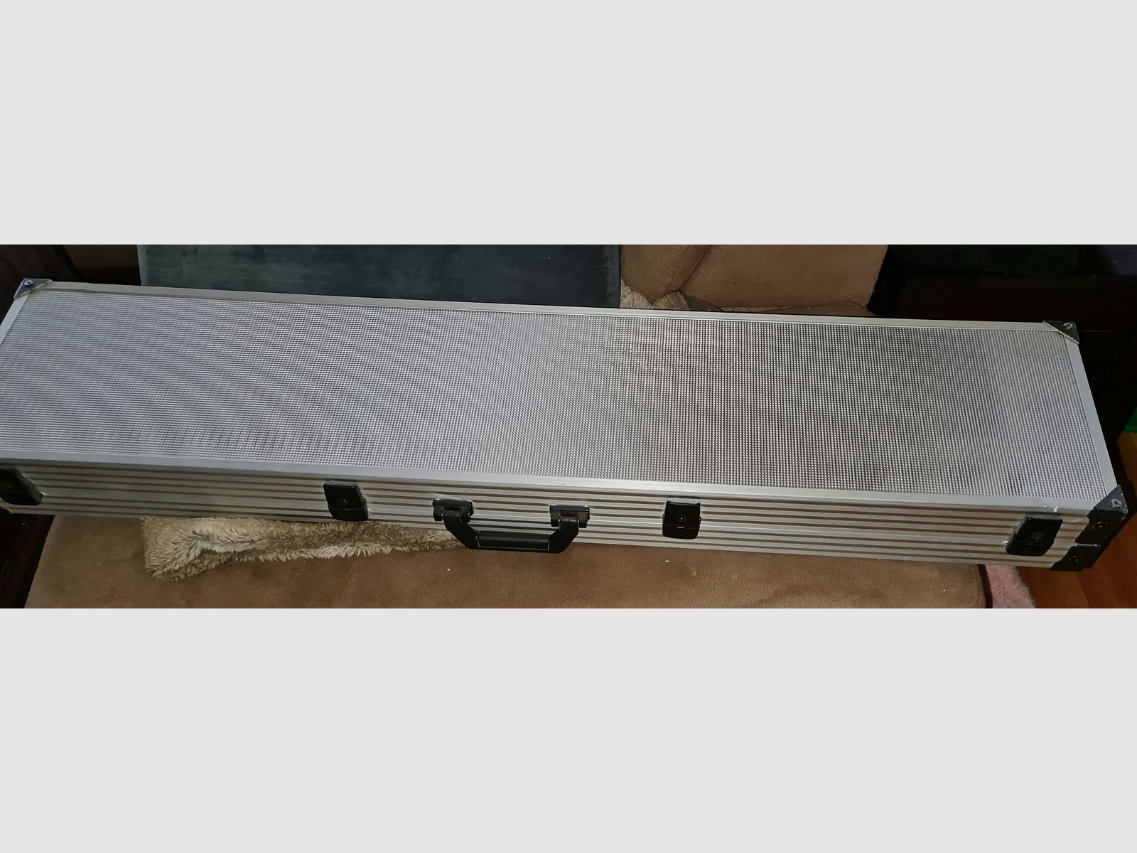 Valigia per fucile in alluminio con serratura