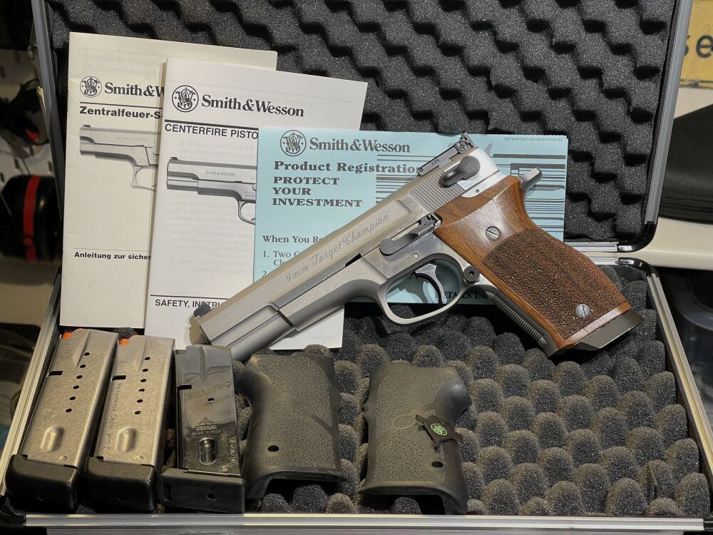 Smith & Wesson 5906 Target Champion (Performance Center), immagine 3 di 3