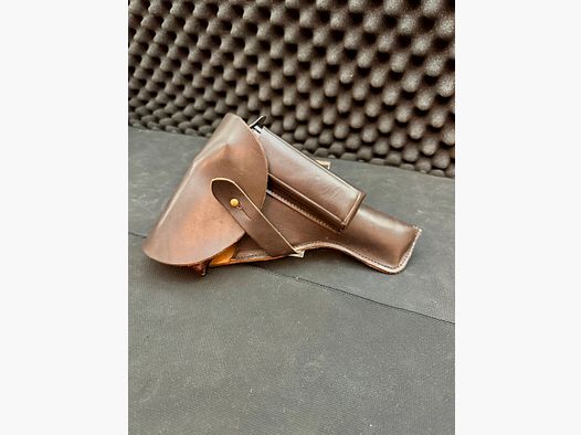 Gürtelholster, dunkel braun, Walther P38, neuwertig mit Magazintasche