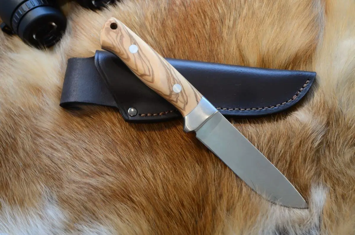 Alljagd jachtmes met olijfhouten handgrepen, afbeelding 3 van 4