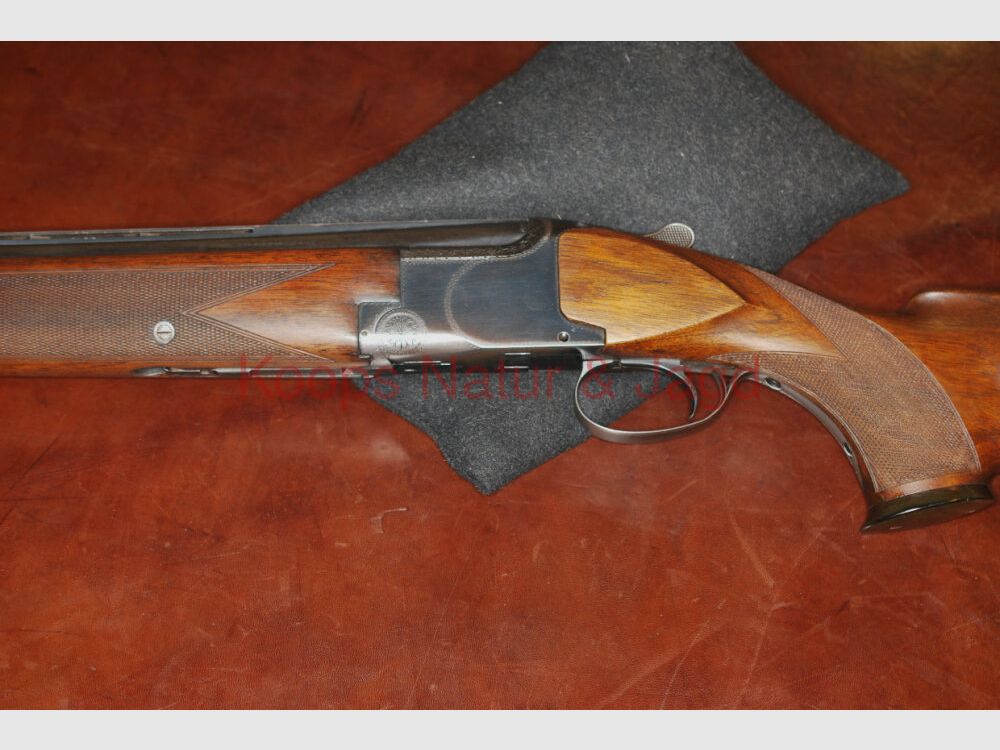 FN B25