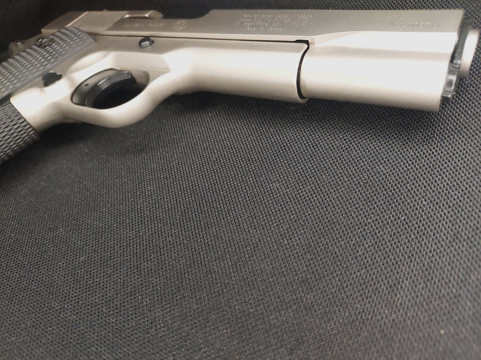 Colt Government 1911 A1 Schreckschuss Pistole 9mm P.A.K. Nickel (PTB 774) Holzgriffe