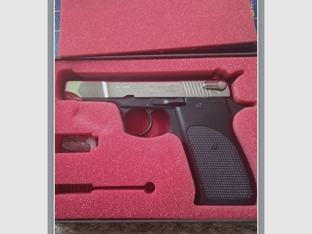 Röhm 725 first generation with wide magazine