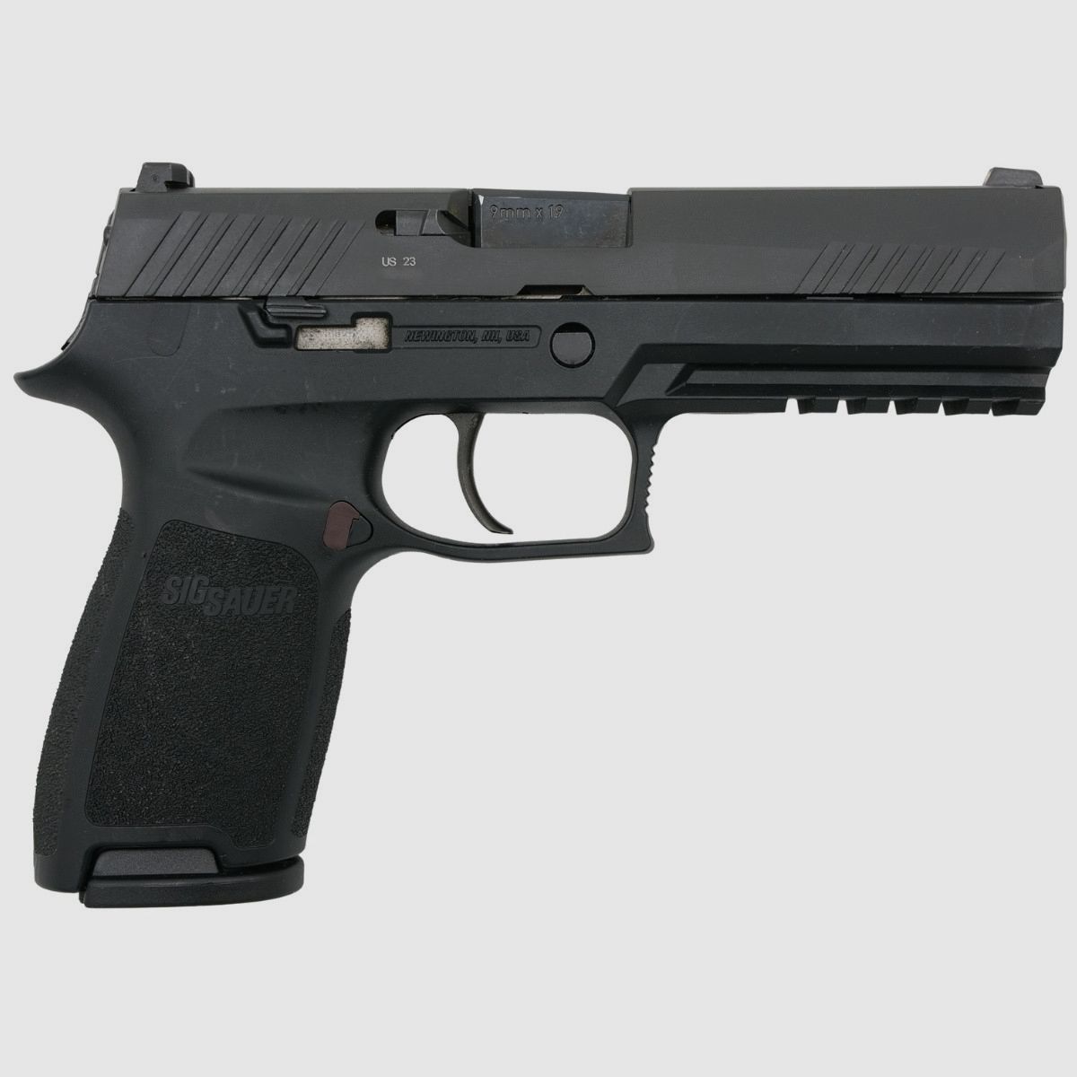Sig Sauer P320 Full-Size, imagen 2 de 8