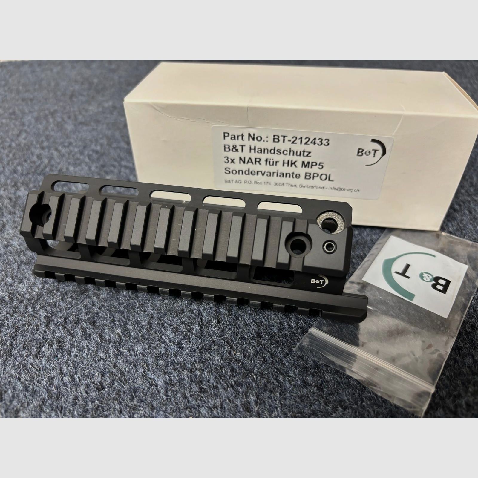 B&T Picatinny Quadrail Handguard per HK MP5 SP5 - NUOVO - SAR M41/05 MKE T94 Heckler & Koch