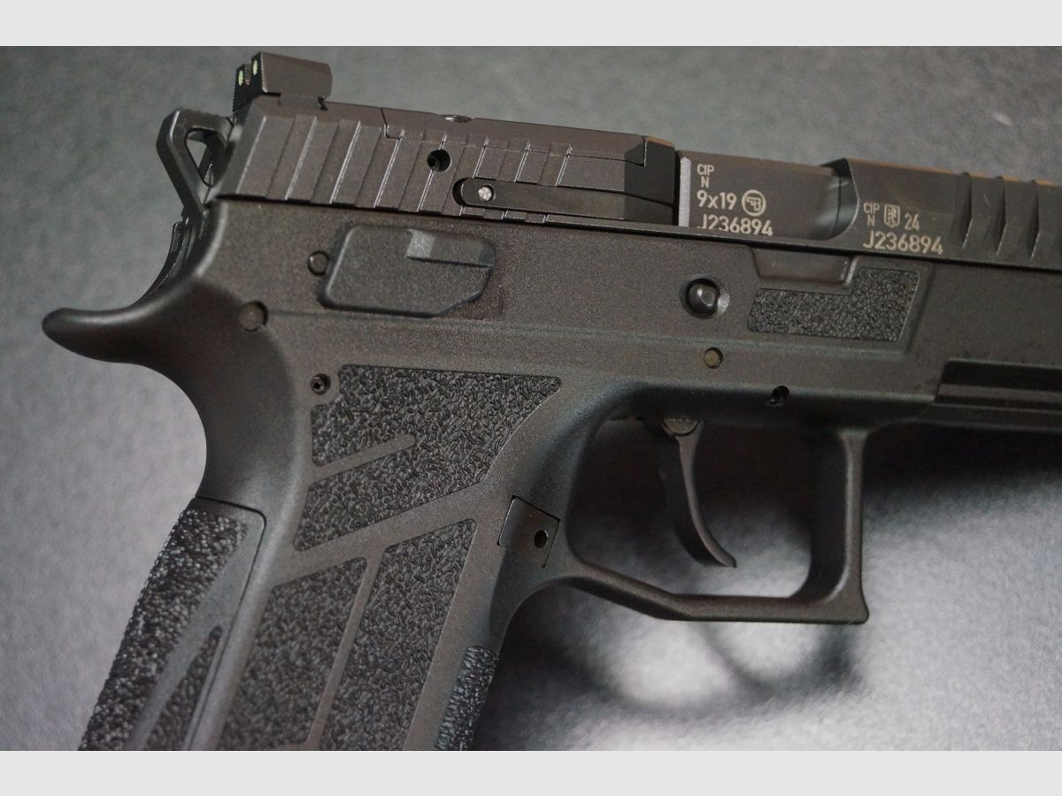 CZ P-09 C Nocturne, immagine 3 di 8