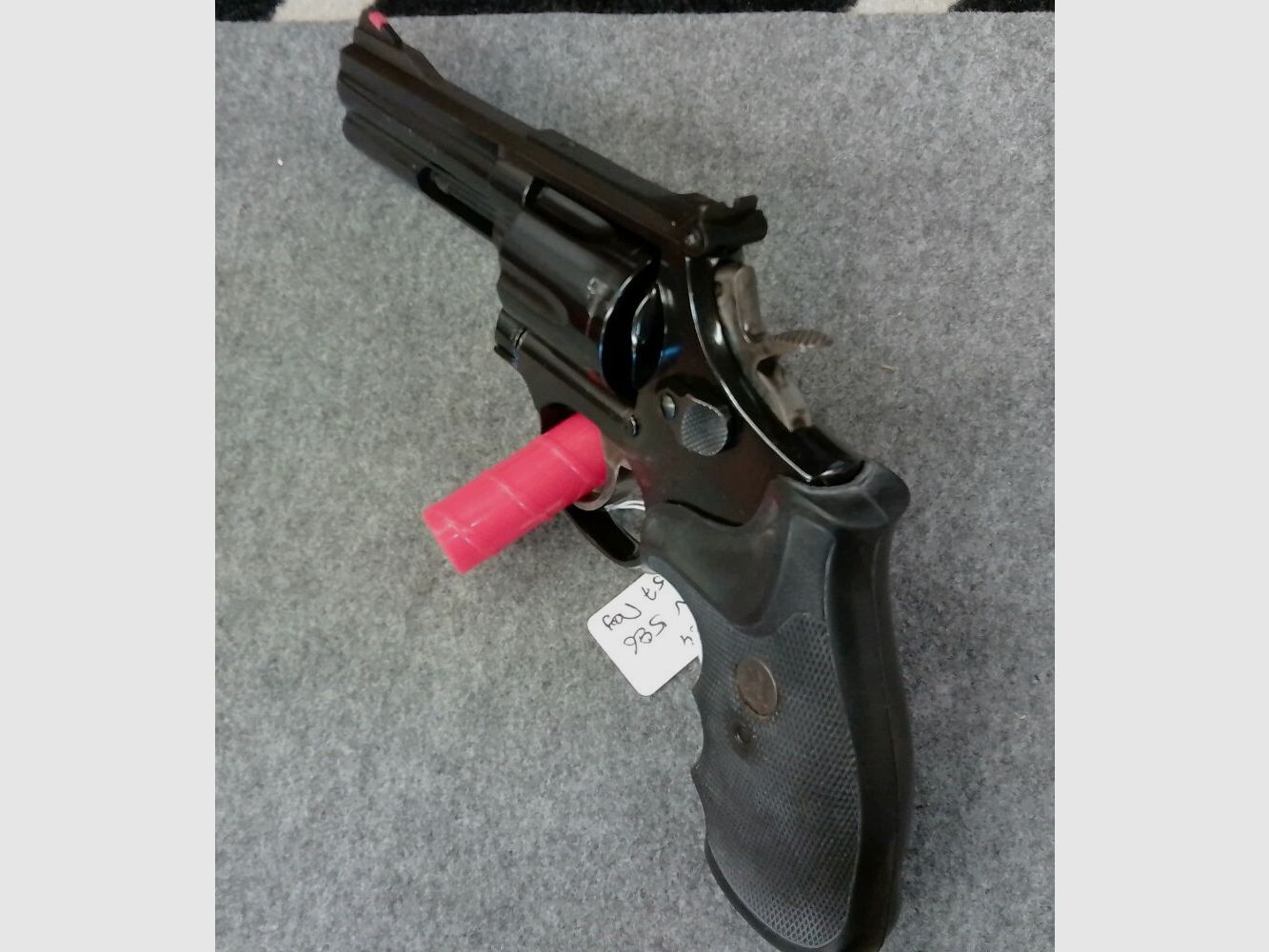 Smith + Wesson 586 4"