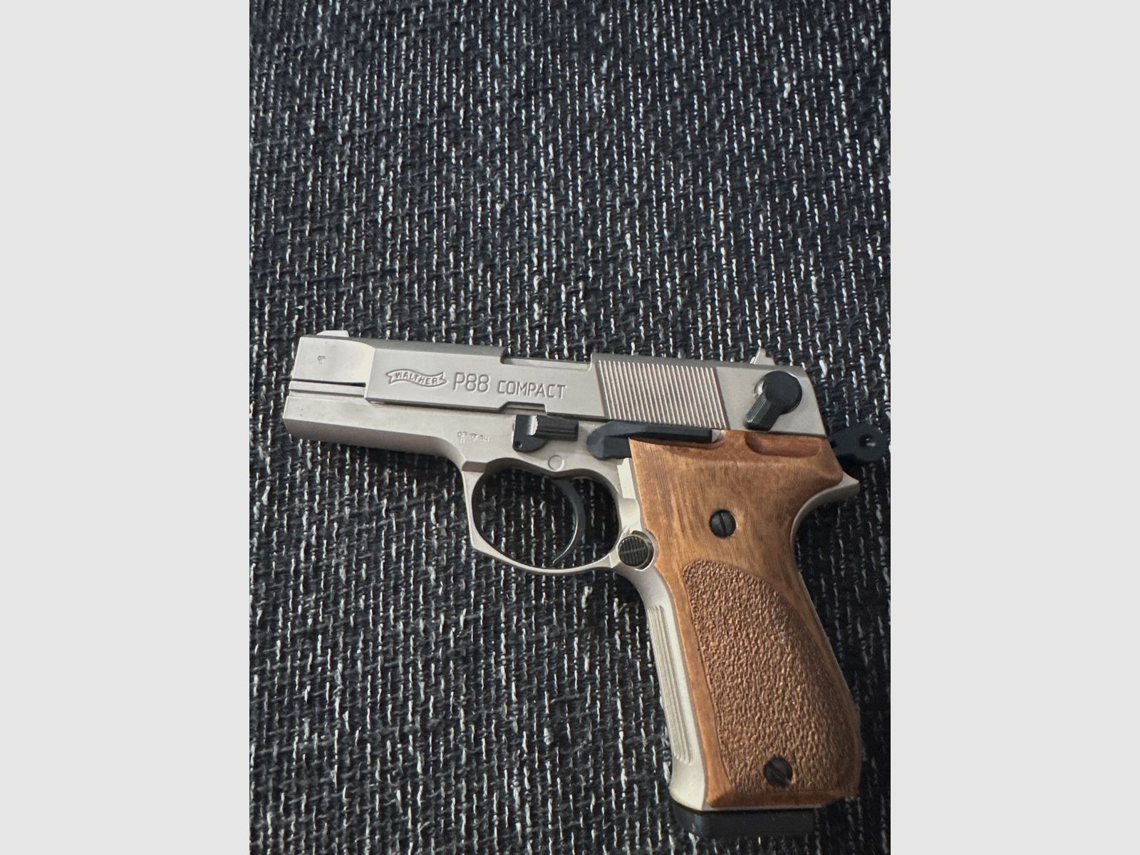 Walther p88 