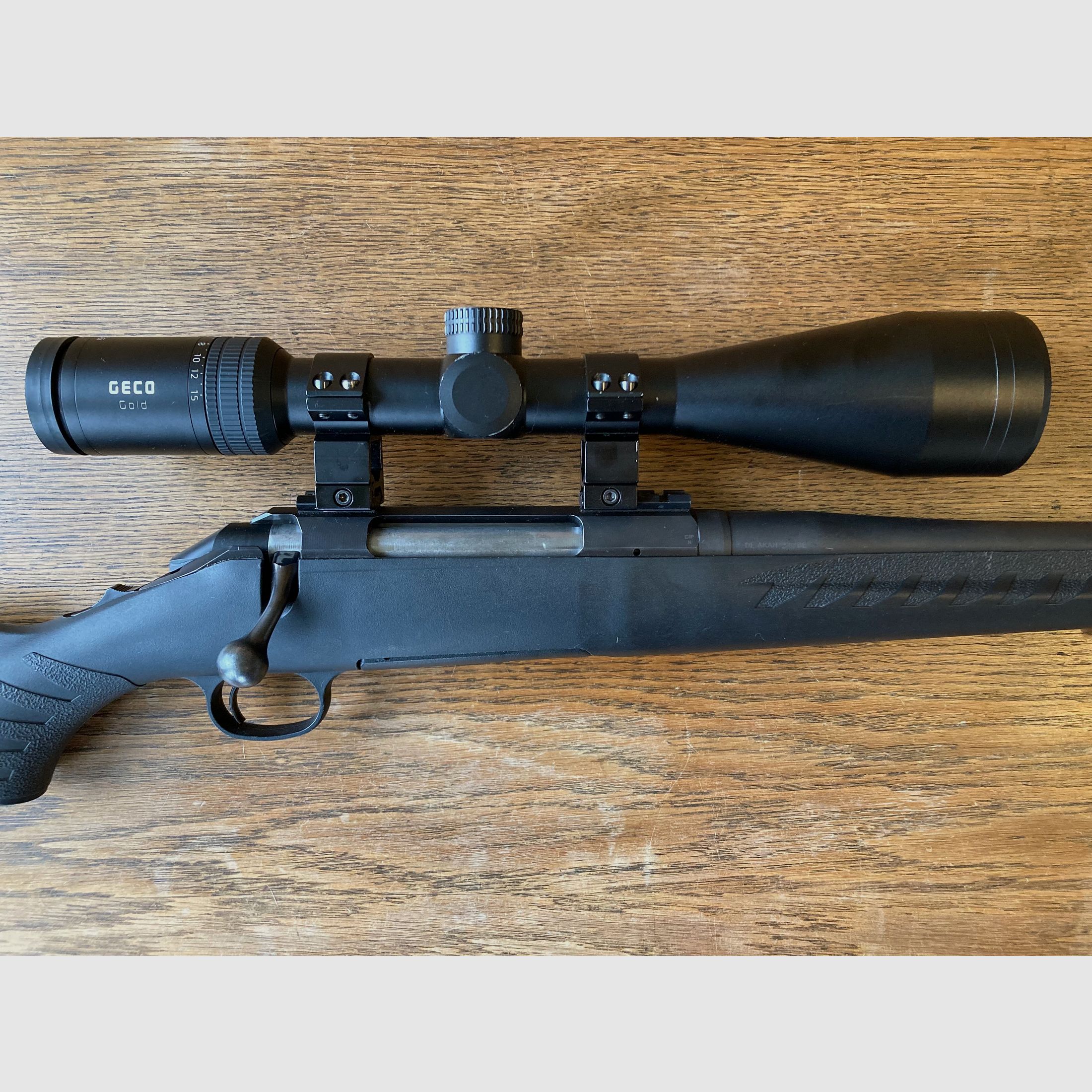 Ruger American Rifle in 30-06 Mit Geco Gold 2,5-15X56 mit Leuchtpunkt.