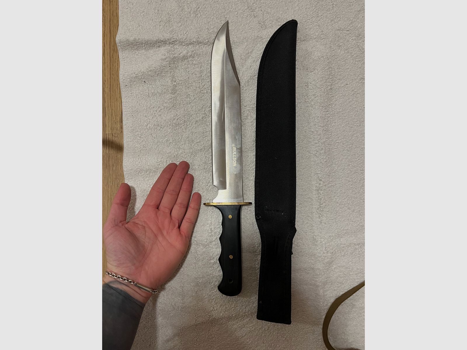 Messer „Bullson“