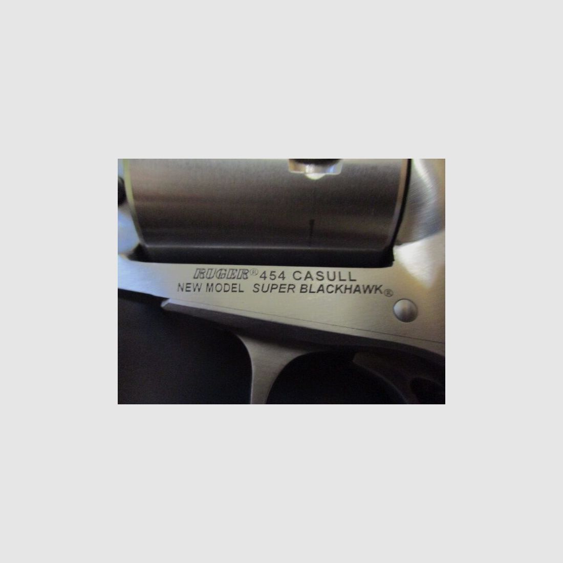 Revolver Ruger Super Blackhawk 4 5/8 inches .454 Casull -only 3 in Germany SB